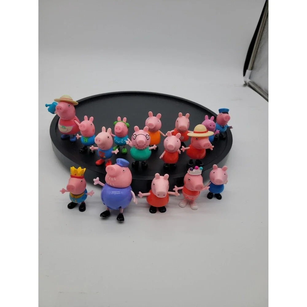 Lot of 16 Peppa Pig And Friends Figures PVC Cake Topper